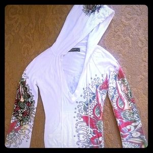 Street art-inspired pullover long hoodie sweater